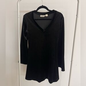 Chic Black Long Sleeve Dress